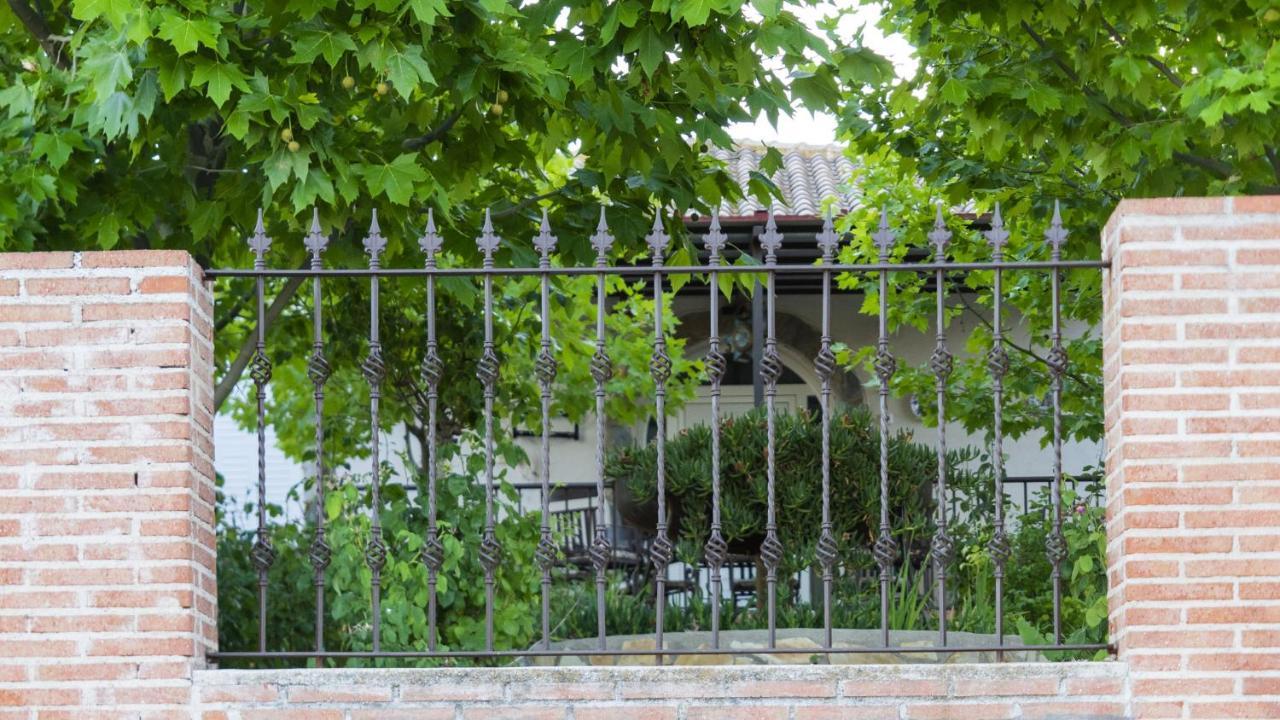 Villa Las Tres Hermanas Albarreal De Tajo By Toledo Ap Exterior photo