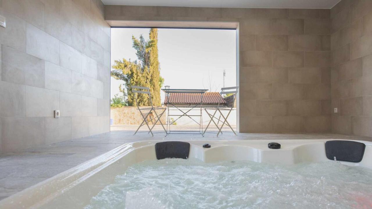 Villa Las Tres Hermanas Albarreal De Tajo By Toledo Ap Exterior photo
